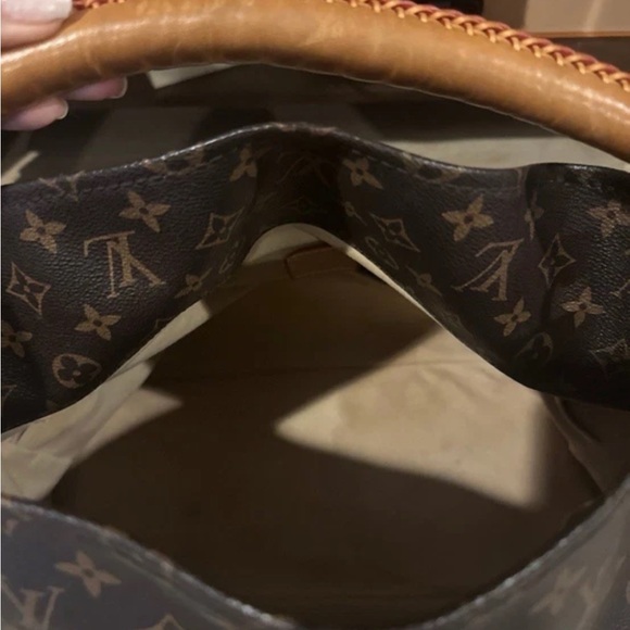 Louis Vuitton Artsy Gm - Picture 11 of 13